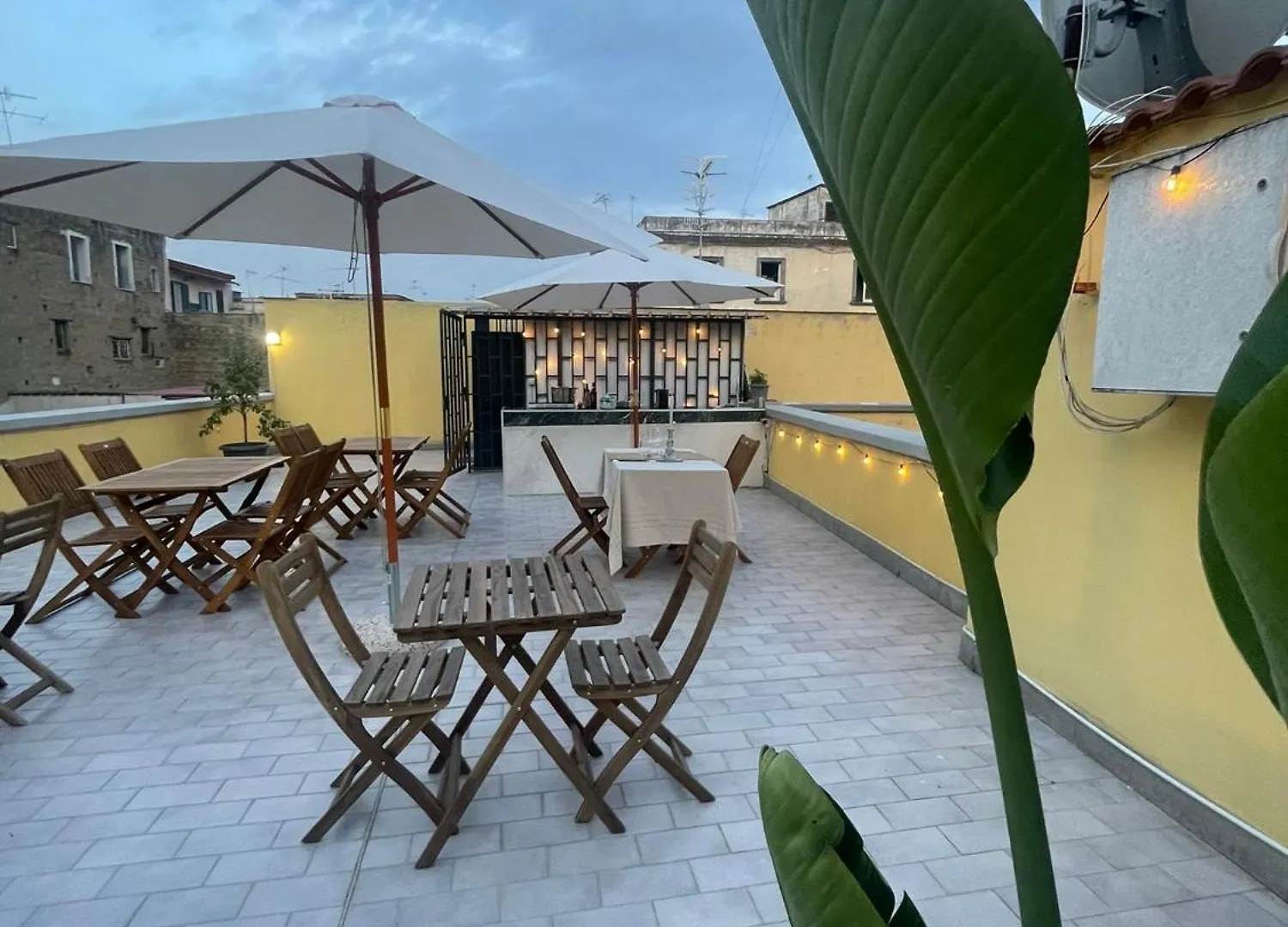 4Heavens_Naples Hotel